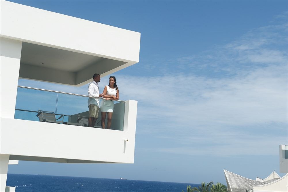PAPAGAYO BEACH HOTEL