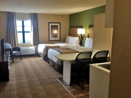 EXTENDED STAY AMERICA CHICAGO - DOWNERS GROVE photo 4