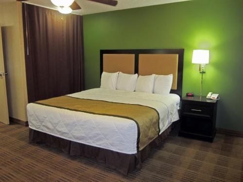 EXTENDED STAY AMERICA ELIZABETH - NEWARK AIRPORT photo 4