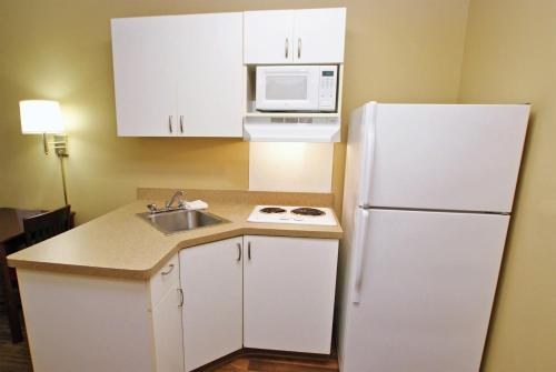 EXTENDED STAY AMERICA MEADOWLANDS - RUTHERFORD photo 3