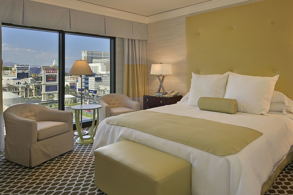 CAESARS SUITES AT CAESARS PALACE photo 3