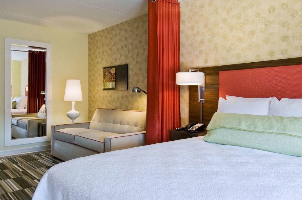 Home2 Suites by Hilton Orlando Airport photo 2