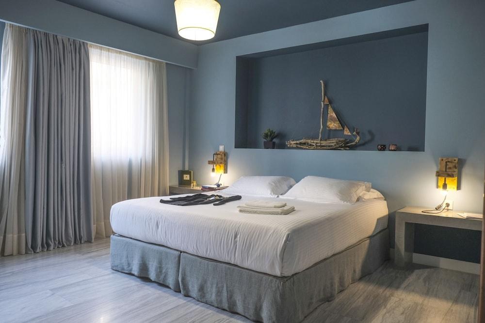 LOTUS CENTER APARTMENTS