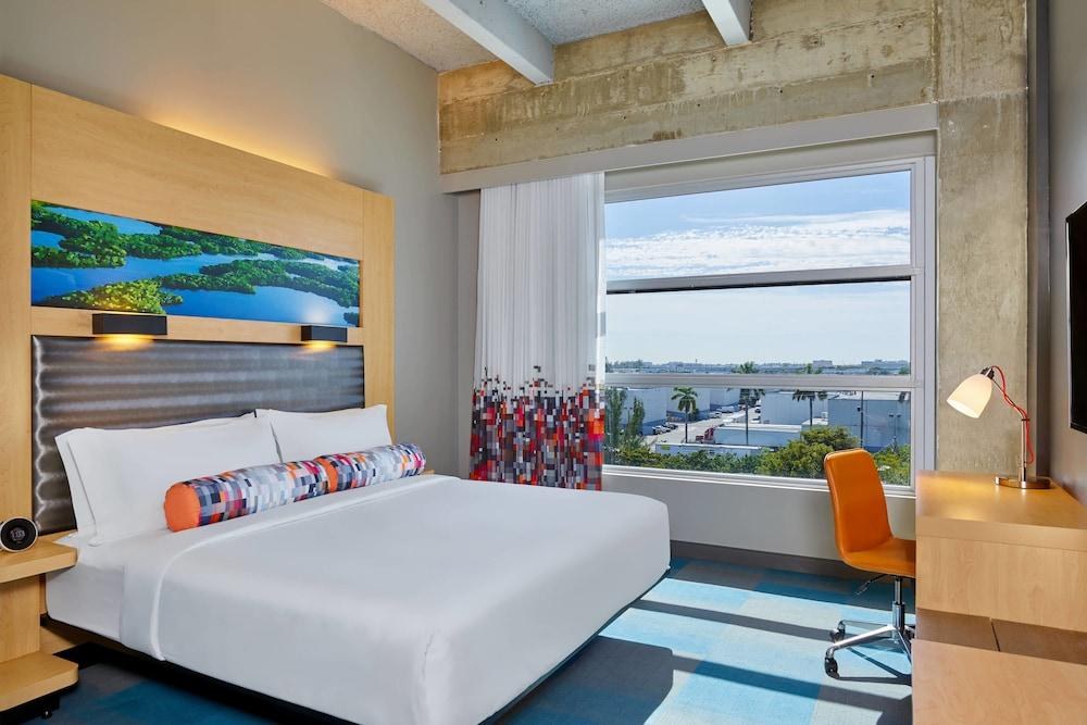 ALOFT MIAMI AIRPORT photo 2