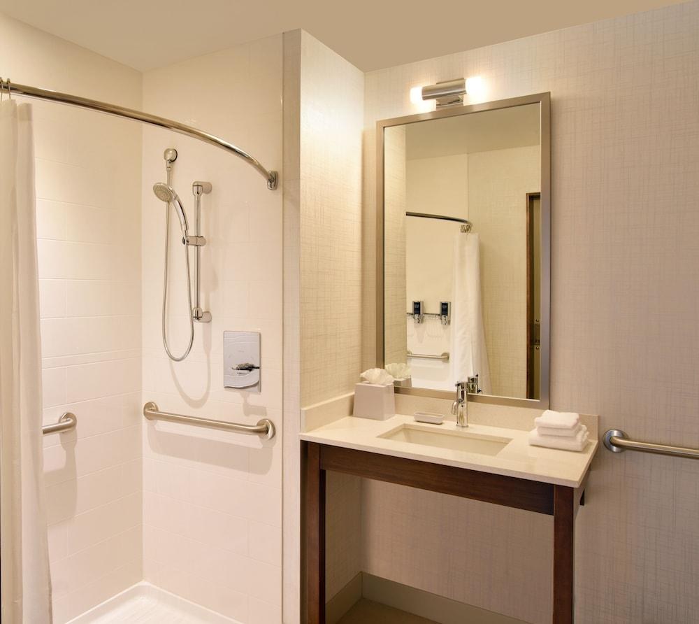 FOUR POINTS BY SHERATON CORAL GABLES photo 3