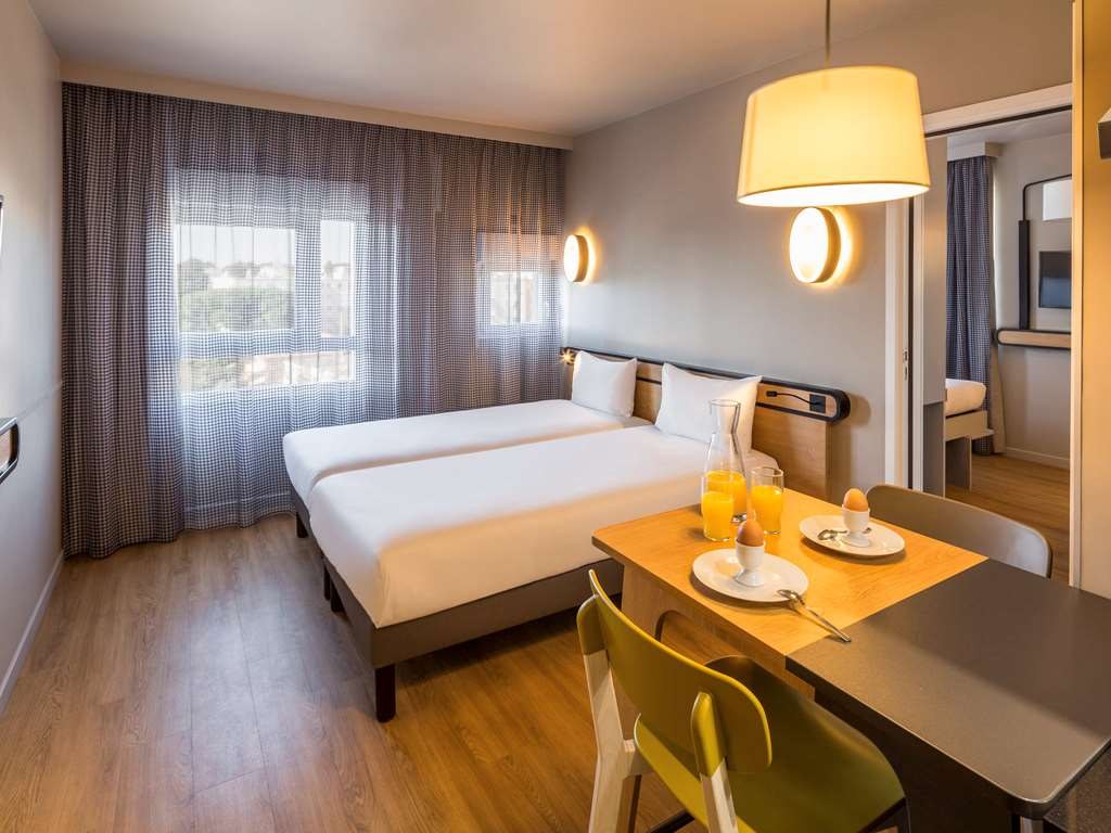 Aparthotel Adagio Access Montpellier Centre photo 2