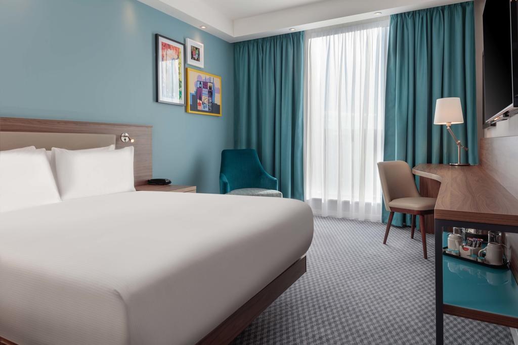 Hampton by Hilton Edinburgh Airport photo 4