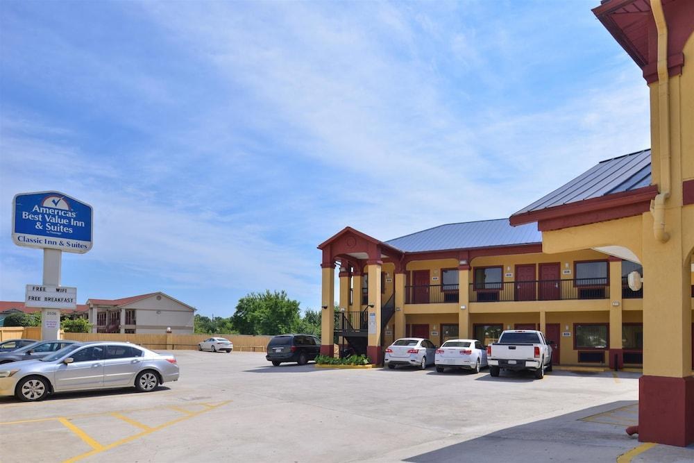 AMERICAS BEST VALUE INN & SUITES - DOWNTOWN