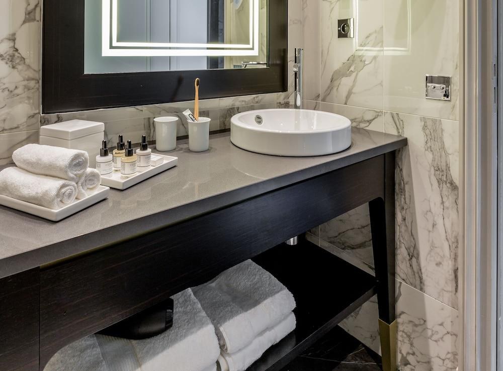 LE DAMANTIN HOTEL & SPA photo 4