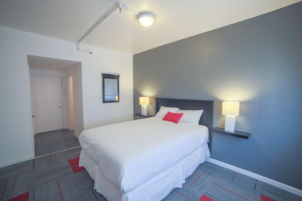 Downtowner Boutique Hotel photo 2