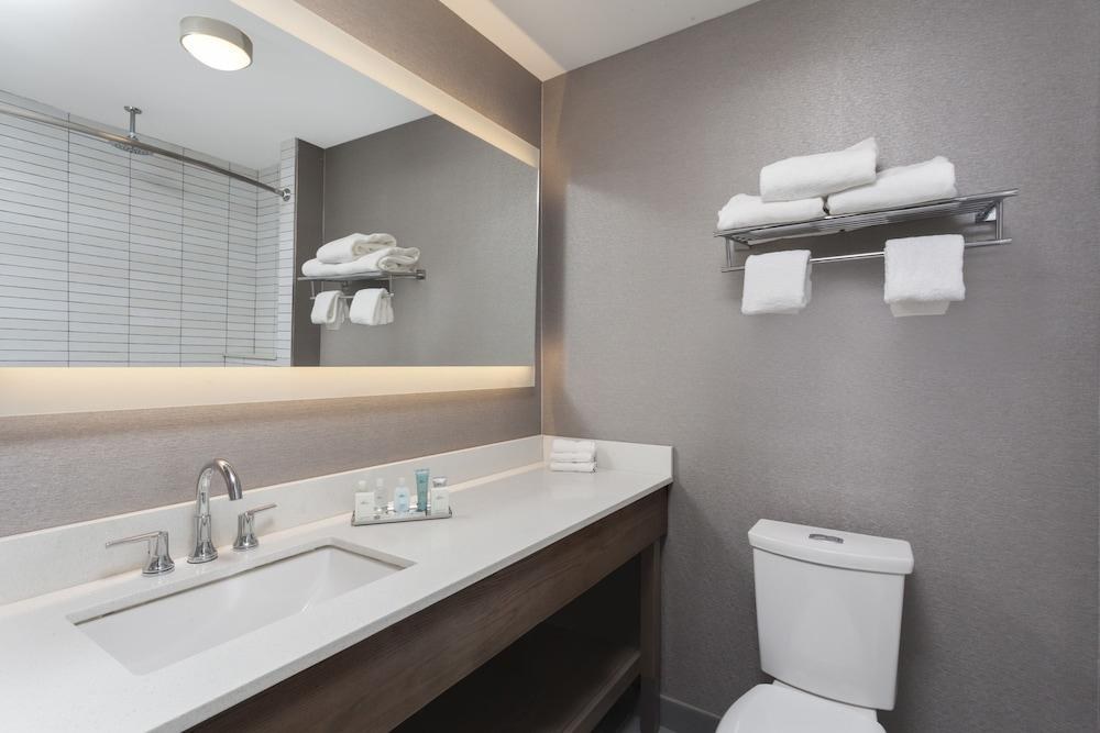 Wyndham Garden LaGuardia South photo 3