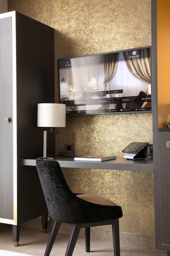 Niepce Paris, Curio Collection By Hilton photo 1