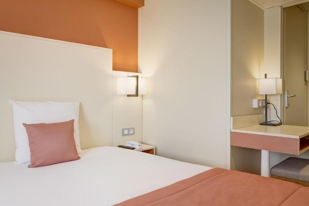 HOTEL DES REMPARTS PERRACHE photo 2