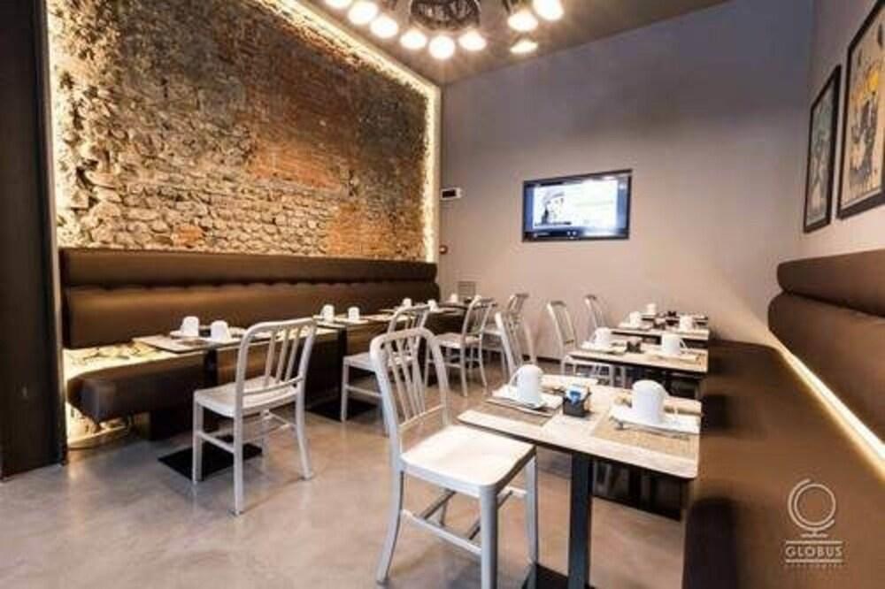 Globus Urban Hotel photo 3