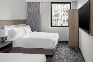 Doubletree by Hilton New York Times Square South photo 4