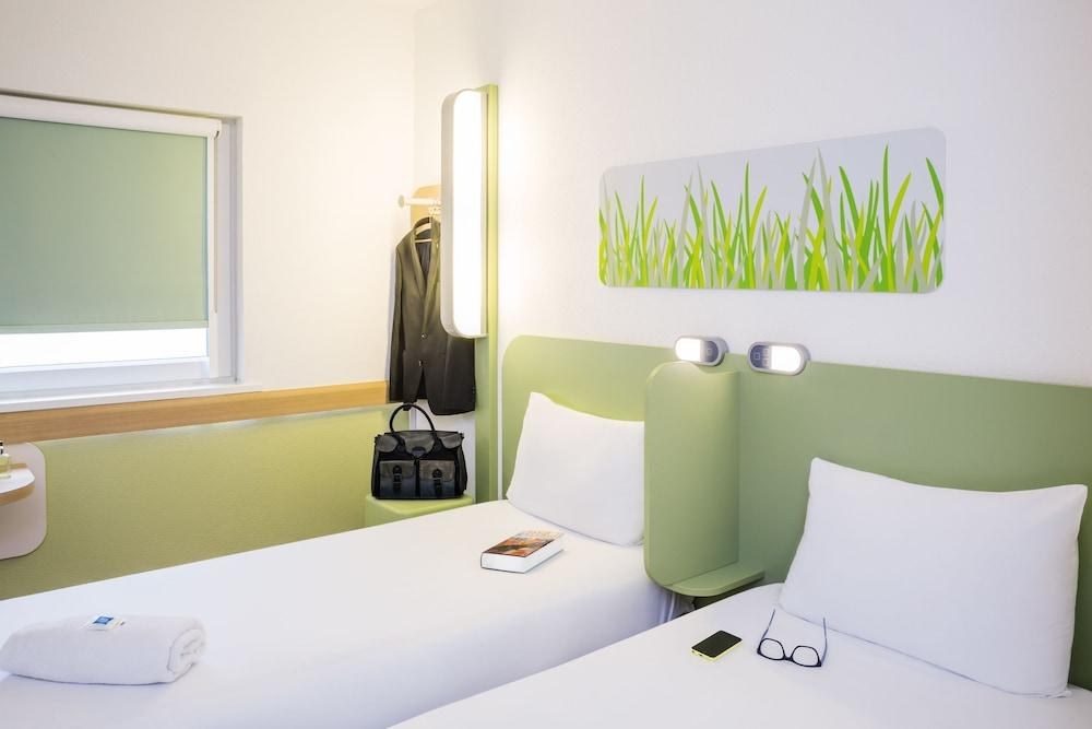 ibis budget Glasgow photo 4