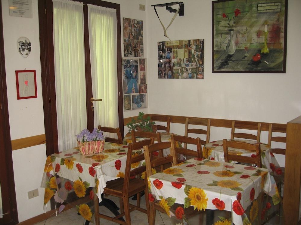 Adua Hotel photo 3