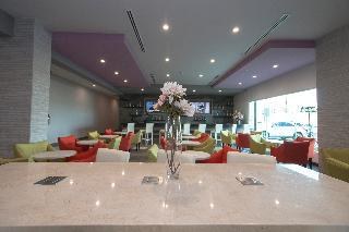 CHN Hotel Monterrey Aeropuerto Trademark by Wyndham photo 3