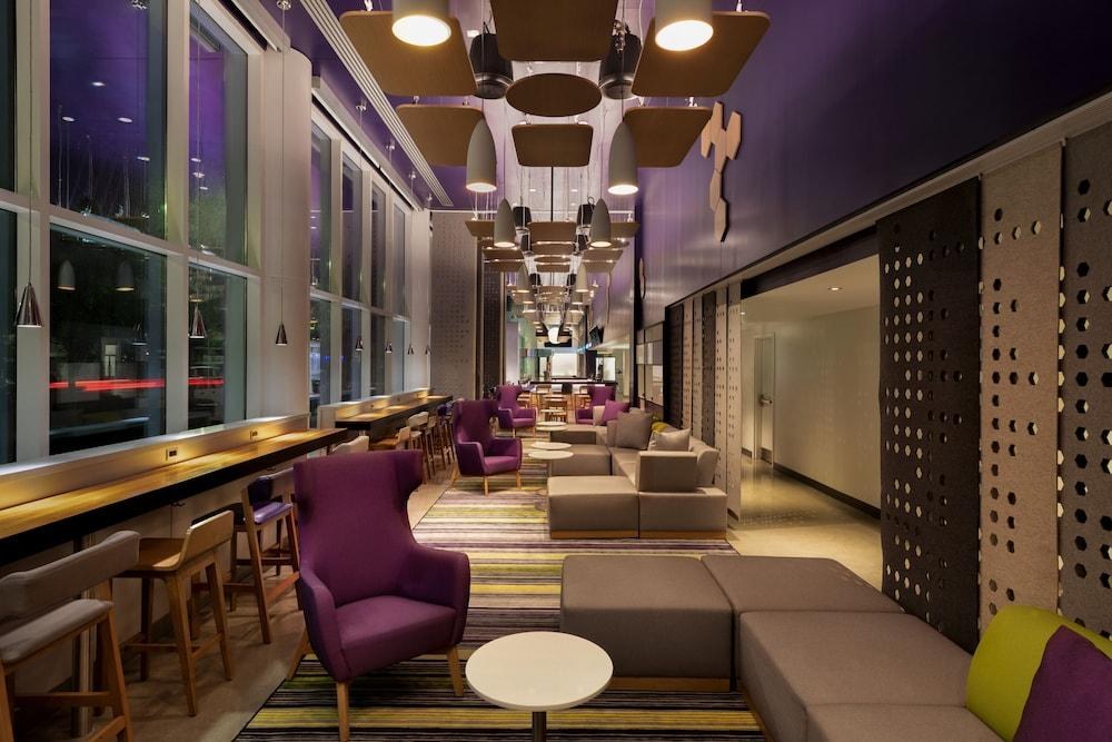 YOTEL Boston photo 2