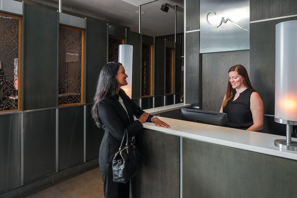 Charlesmark Hotel photo 1