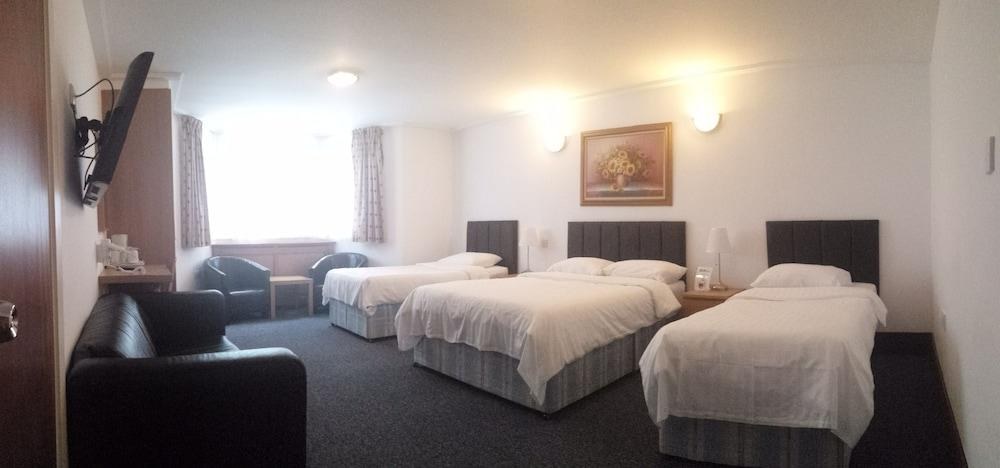 Adria Hotel photo 1
