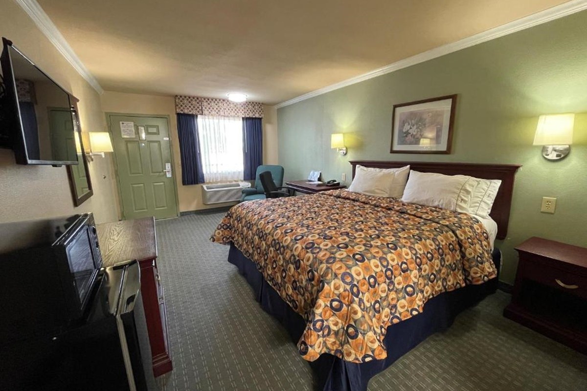 AMERICAS BEST VALUE INN HOUSTON/HOBBY AIRPORT photo 1