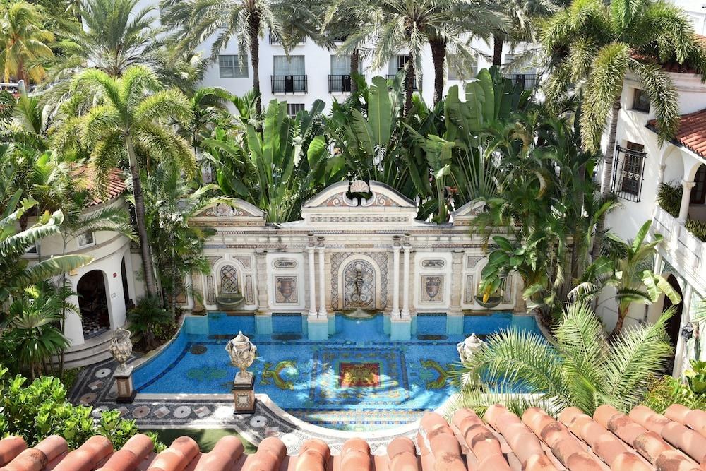 The Villa Casa Casuarina