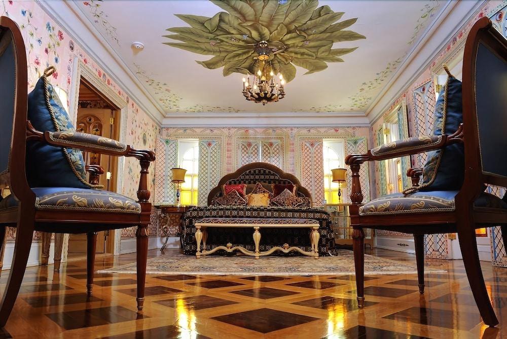 The Villa Casa Casuarina photo 3