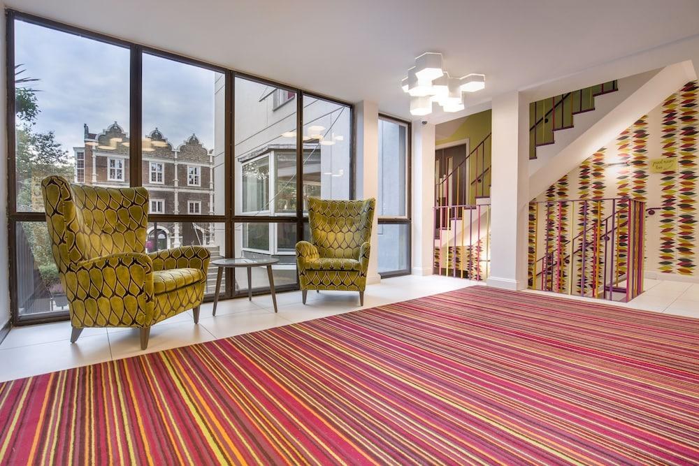 Safestay London Kensington Holland Park photo 2