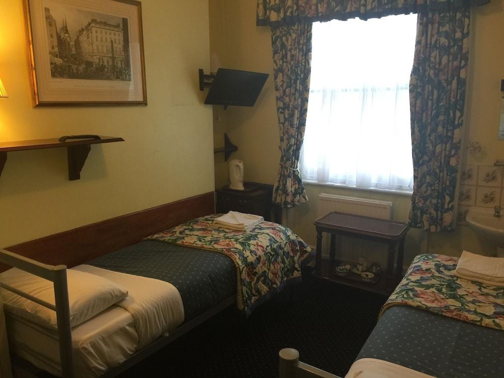 Albany Hotel photo 3