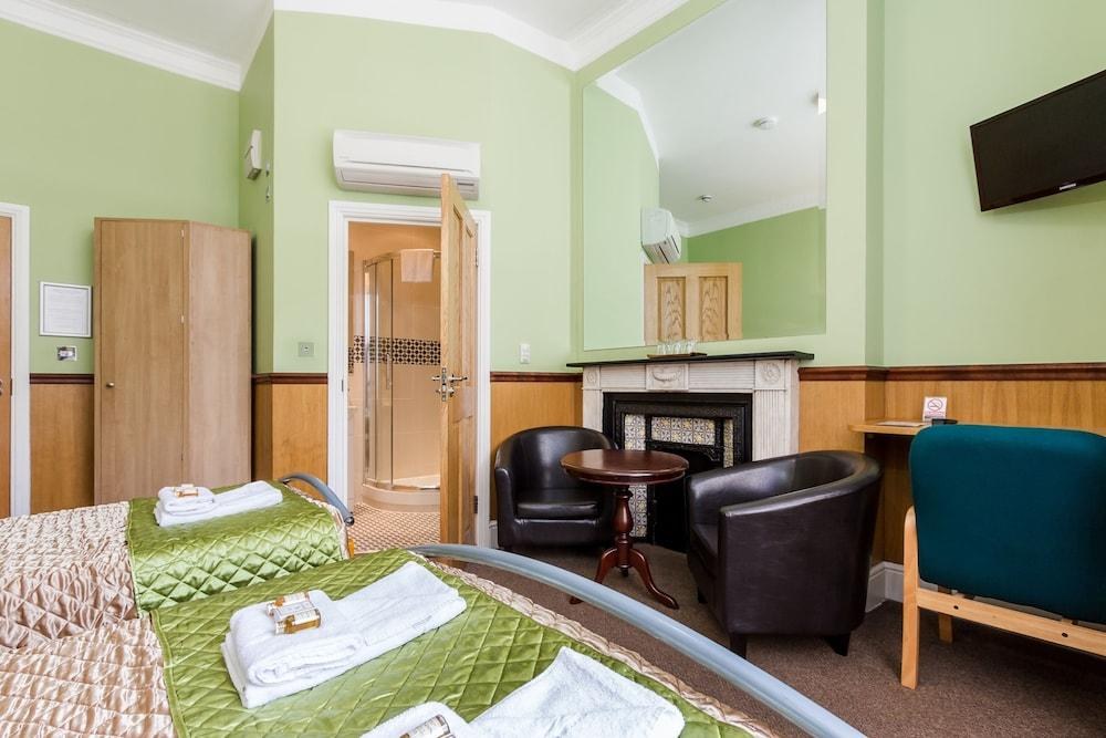 Gower House Hotel photo 1