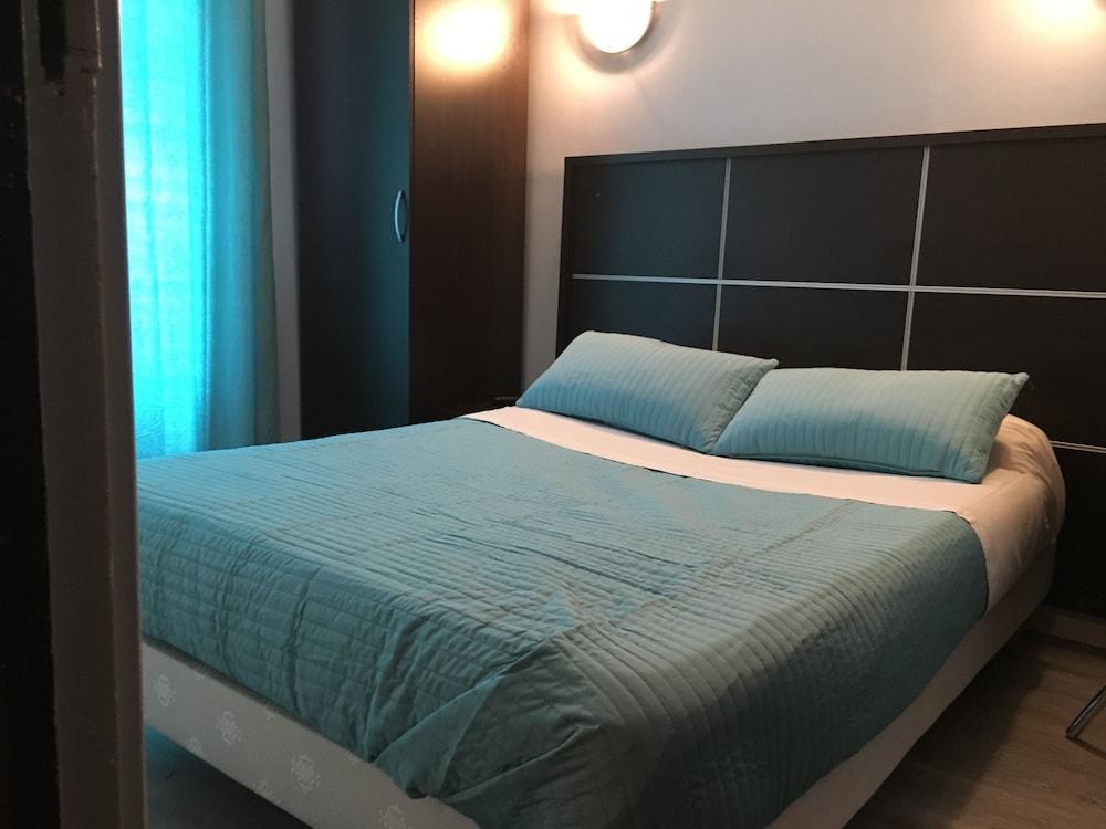 HOTEL DU GLOBE 18 photo 1