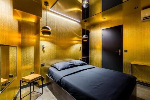 Love Hôtel avec nuit insolite au Dandy et Jacuzzi privatisé photo 3