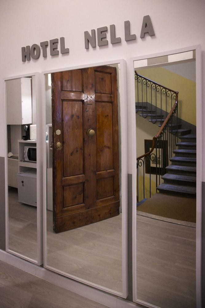Hotel Nella photo 3