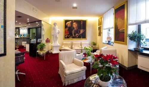 Club Hotel photo 3