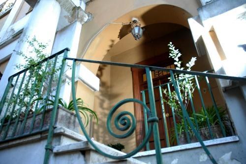 Gardenia Suite photo 1