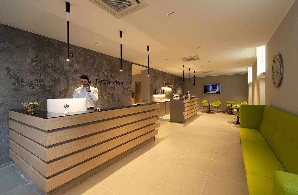 Hotel H21 photo 3