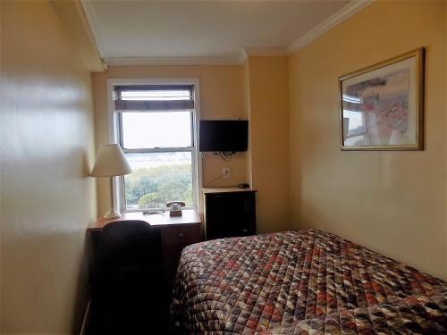 Riverside Tower Hotel photo 4