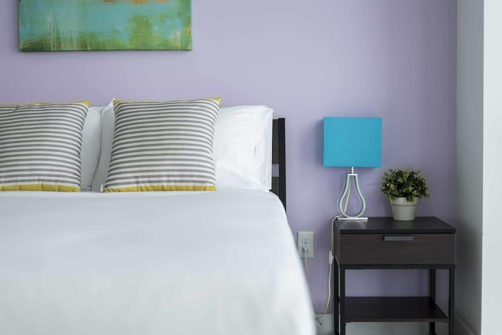 Dharma Home Suites Miami Beach at Monte Carlo photo 2
