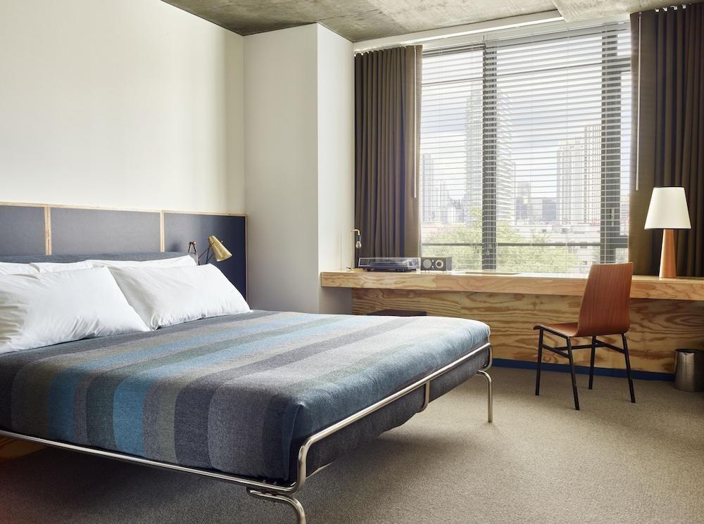 The Emily Hotel photo 2