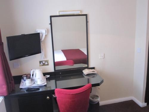 Mabledon Court photo 2
