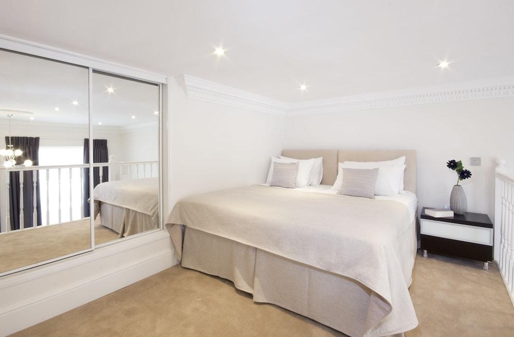 Queensgate Court photo 1