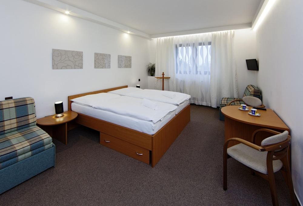 Hotel Wolf photo 1