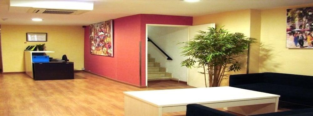 Hostal Fina photo 2