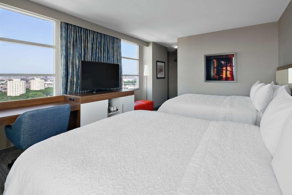 Hampton Inn By Hilton Chicago McCormick Place photo 2