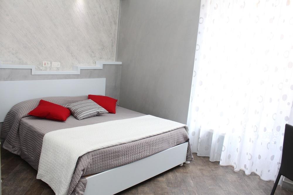 HOTEL RESIDENZA NICOLA AMORE photo 1