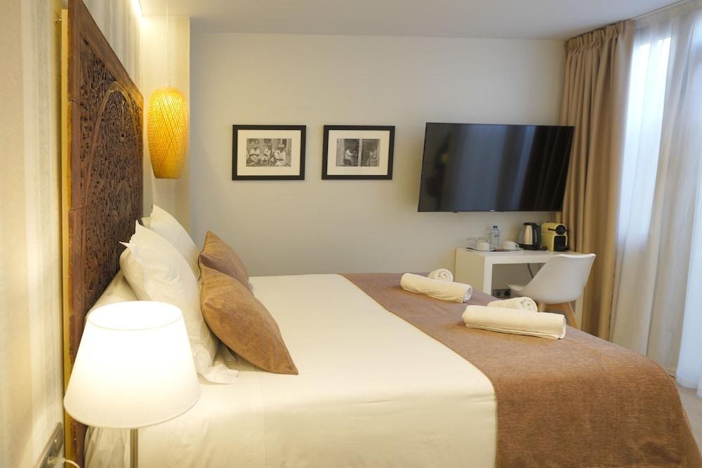 Serennia Fira Gran Via Exclusive Rooms photo 1