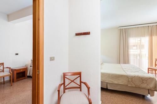 HC Hotel Magec photo 2