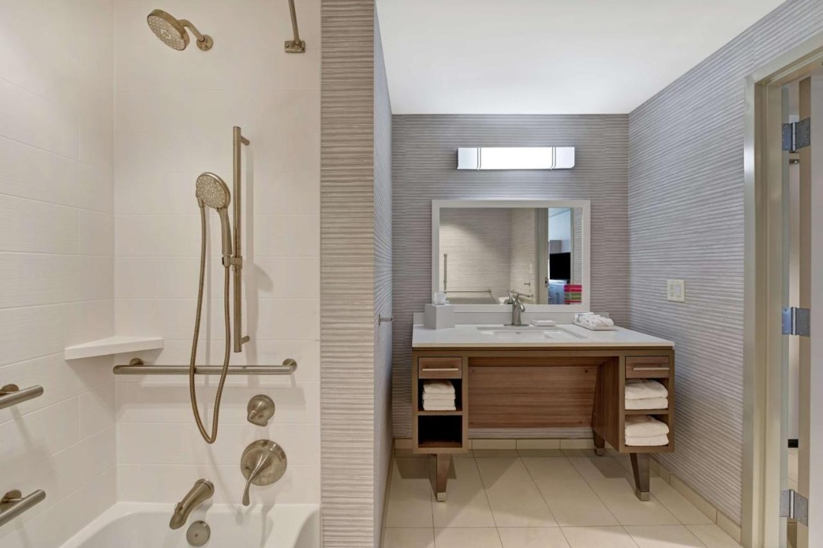 Home2 Suites by Hilton West Palm Beach Airport photo 1