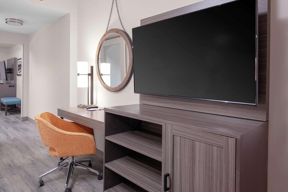 Hampton Inn & Suites San Antonio Riverwalk photo 1